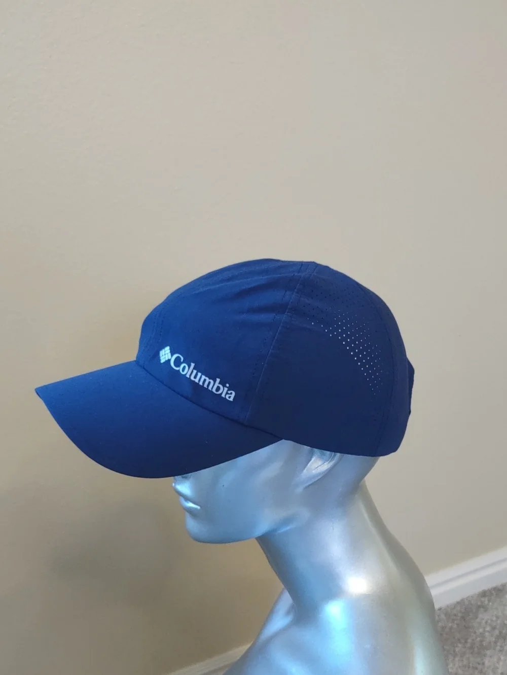 COLUMBIA | Silver Ridge IV Ball Cap Color: Navy